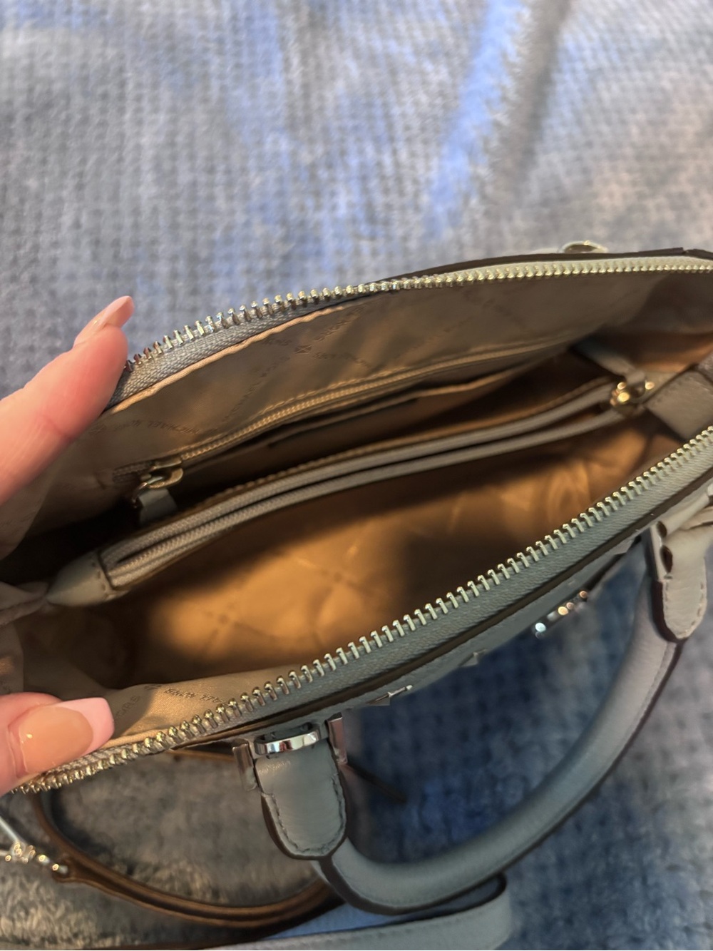 Michael Kors Bag Light Blue - Picture 5 of 5